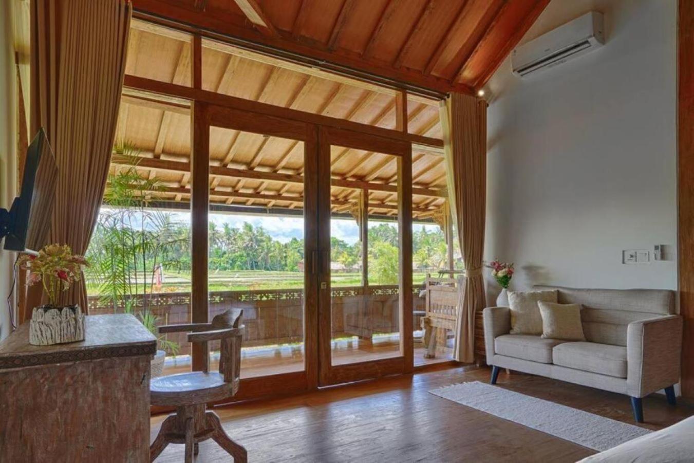 Madura - New 3 Bedroom W/ Rice Paddy View * Ubud