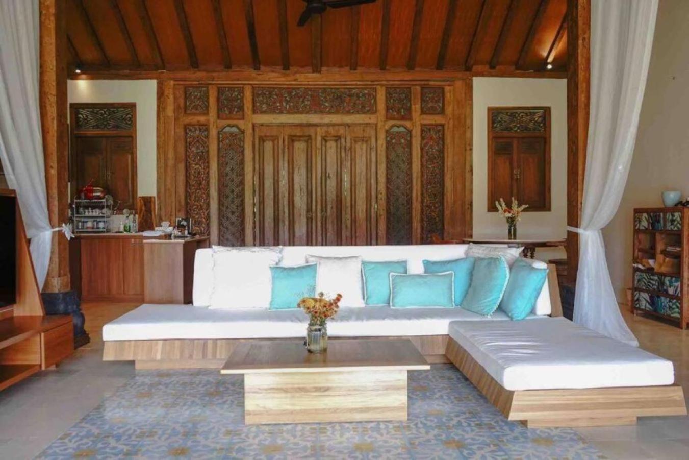 Villa Madura - New 3 Bedroom W/ Rice Paddy View Ubud